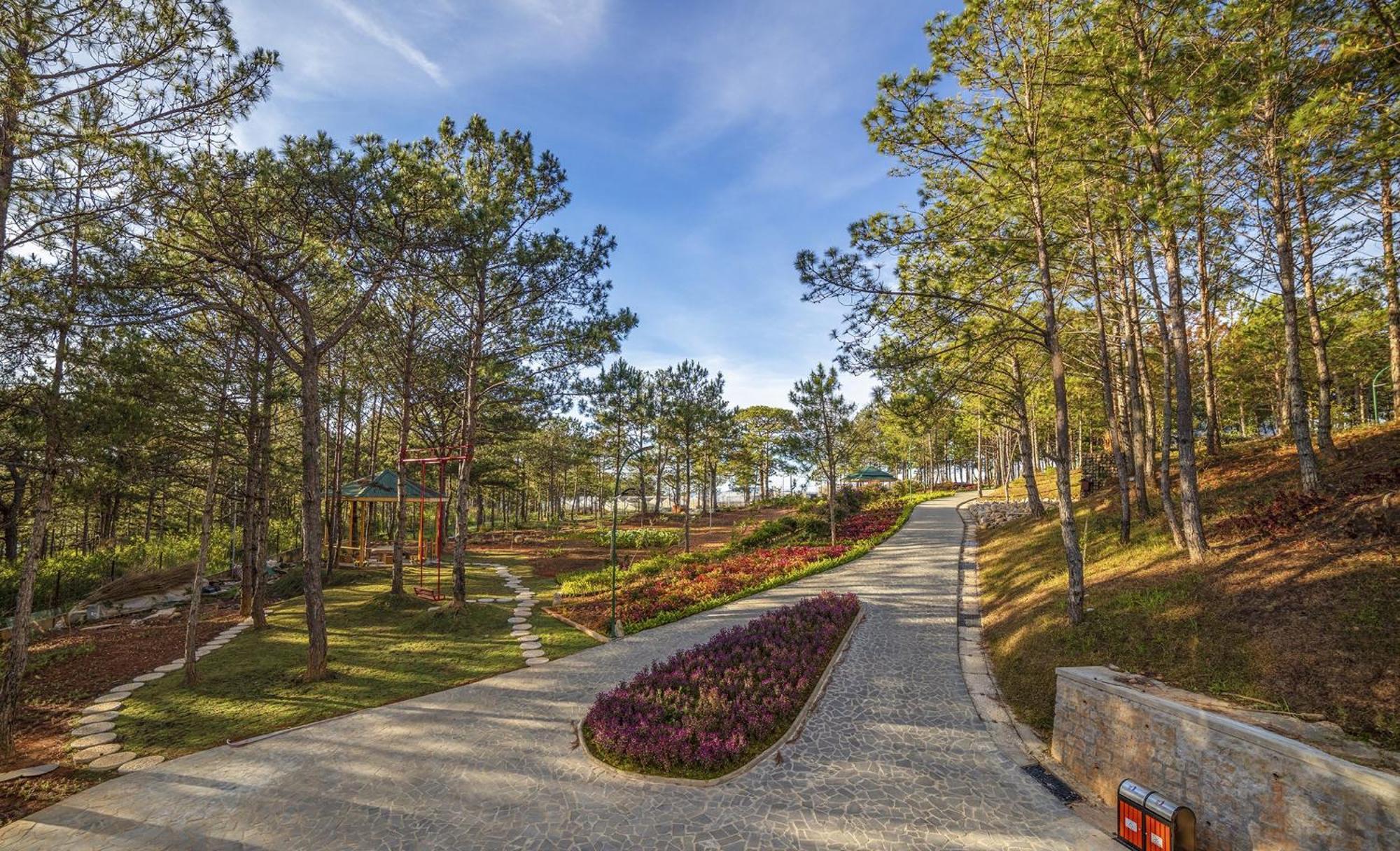 Rừng Lá Kim Resort Da Lat Esterno foto